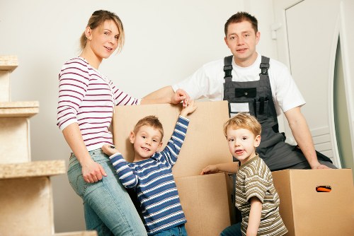 Moving truck service in Earls Court with residential street access