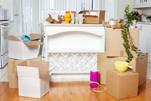 Removal van service for flats and homes in Earls Court