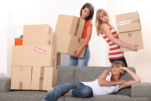 Residential flat move in Earls Court with careful handling